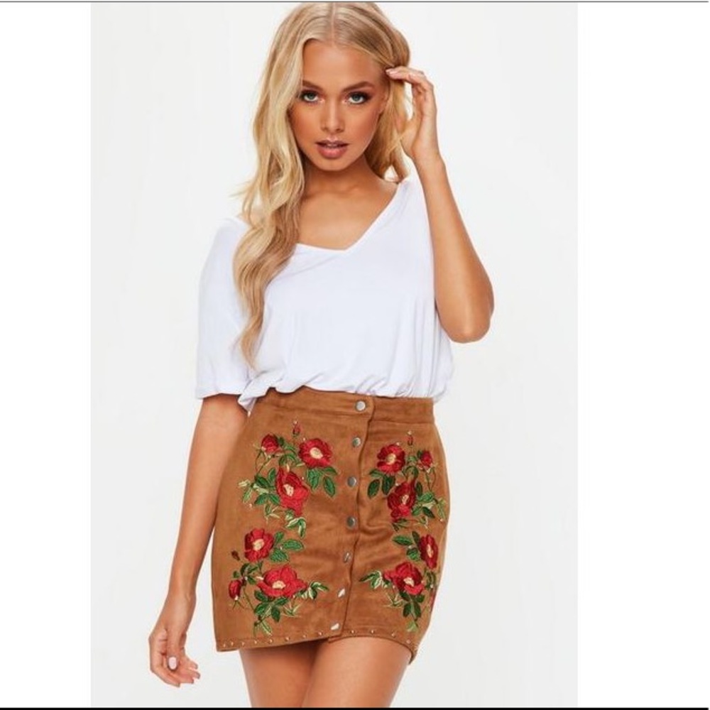 Missguided Tan Embroidered Skirt NWT